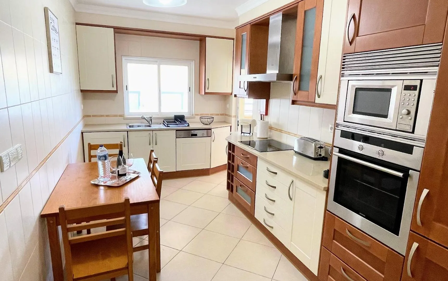 Praia Village Ag Виламура